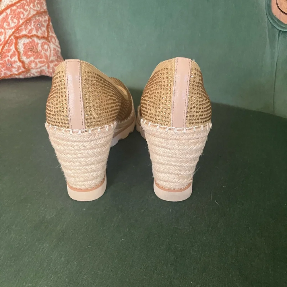 Gold / light tan Woven Espadrille Wedge Shoes EU 39 (better fits for EU38 🦶)
